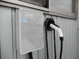 Towa Electric Industry's 6-kilowatt charger for electric vehicles